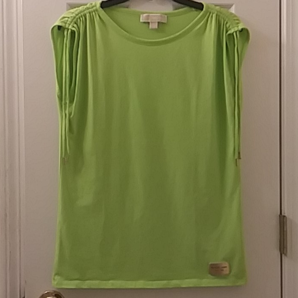 🍀 Michael Kors Lime Green Top